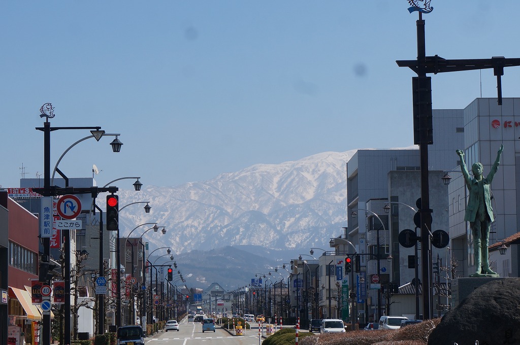 Uozu city and Tateyama mountain range