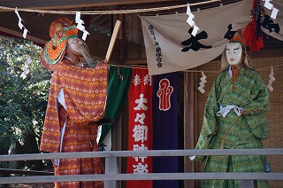 two deities in kagura (JApanese traditional folk performing art)